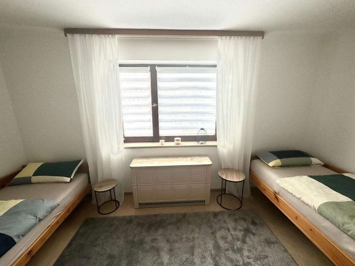Schoenes, Friedliches Zimmer Lägenhet Augsburg Exteriör bild